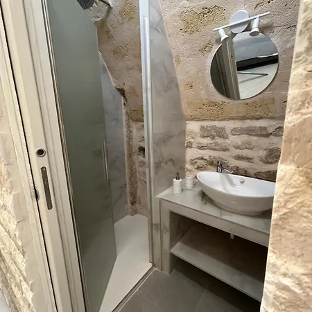 Twins Luxury Konukevi Barletta